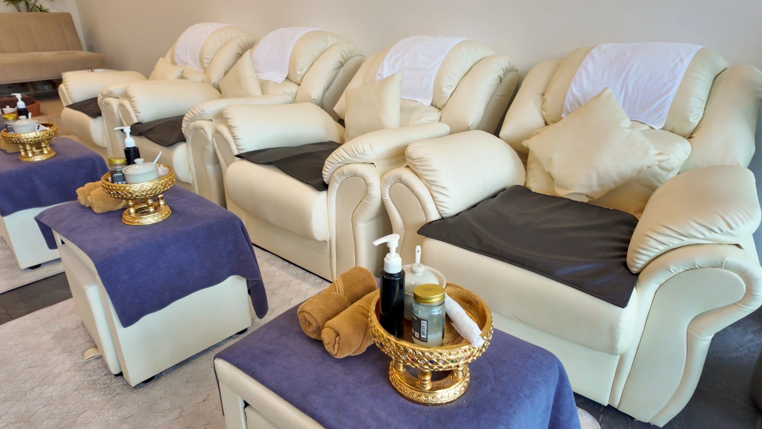 Tranquil massage room at Body & Soul Health Massage, Choeng Mon
